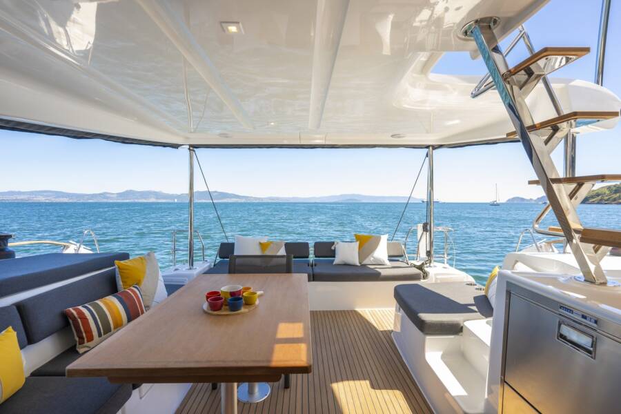 Lagoon 43 Fox