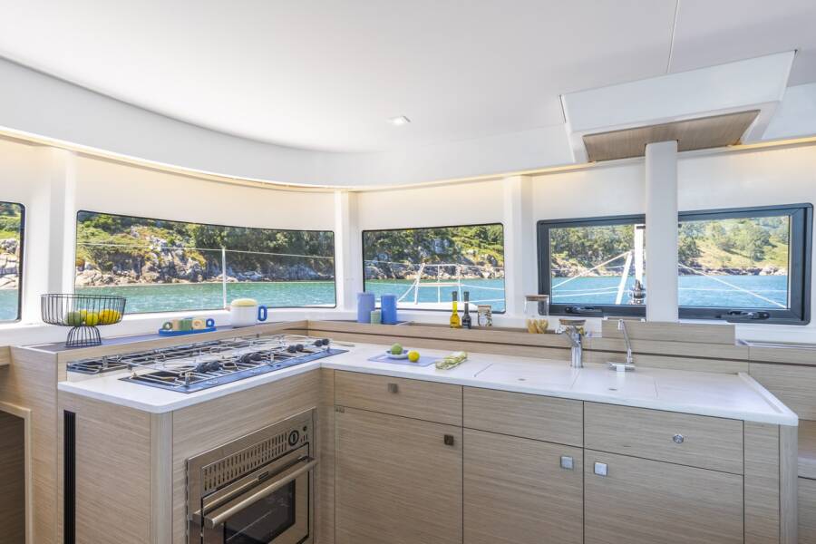 Lagoon 43 Fox