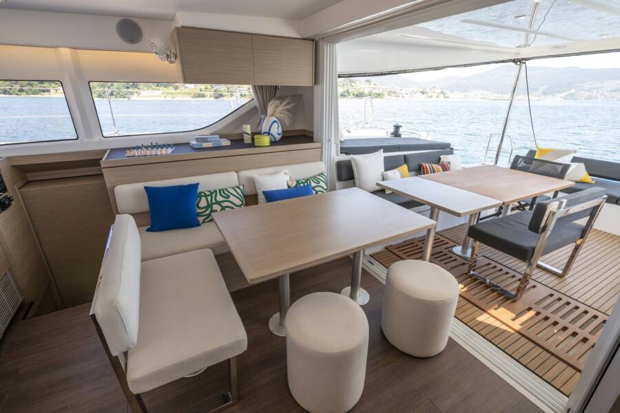 Lagoon 43 Fox
