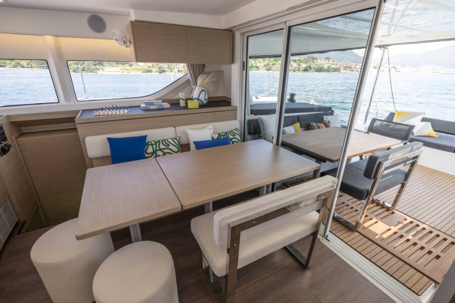 Lagoon 43 Fox