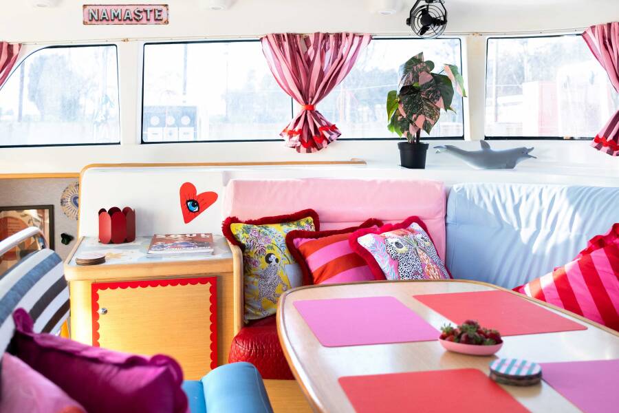 Lagoon 440 Strawberry