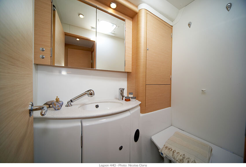 Lagoon 440 Strawberry