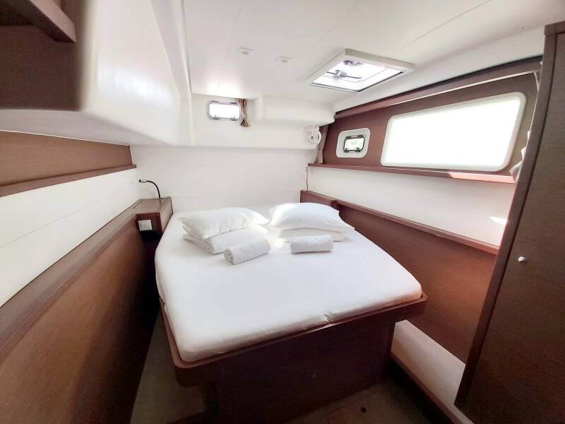 Lagoon 450 F Red Twin
