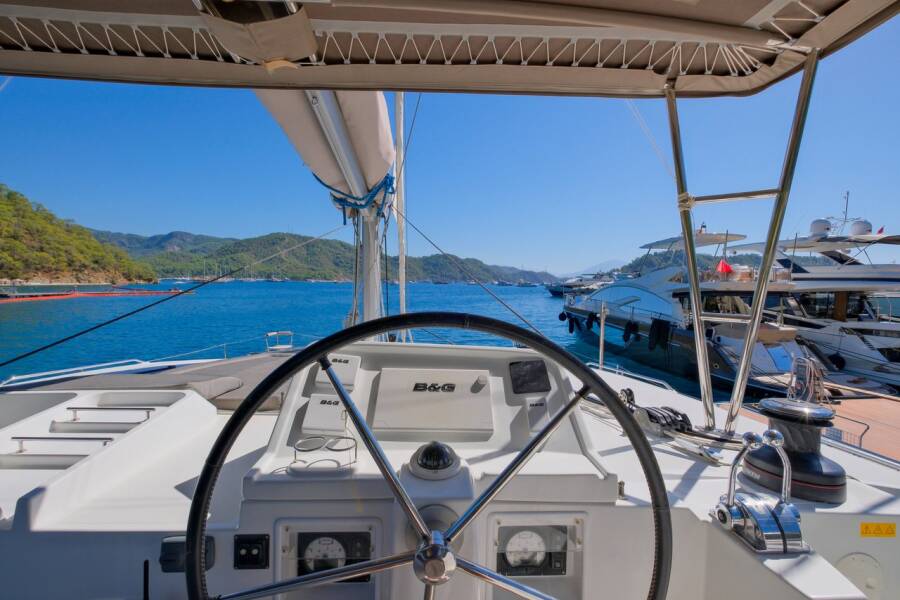 Lagoon 450 F Kokopelli