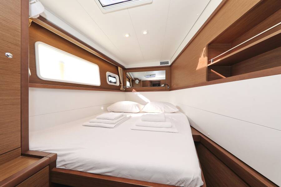 Lagoon 450 F Must Have