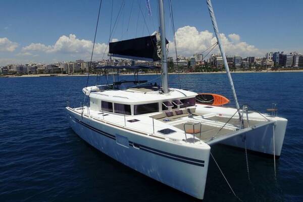 Lagoon 450 Poker Face