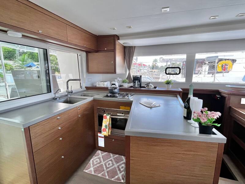 Lagoon 450 Sea Runner IV