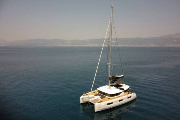 Lagoon 46 OW Uncharted