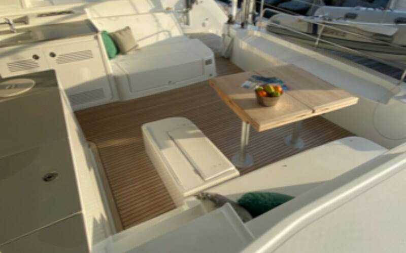 Lagoon 46 OW Sail Away