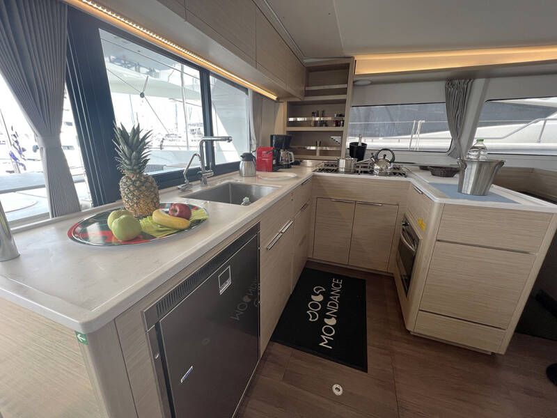 Lagoon 46 Moondance