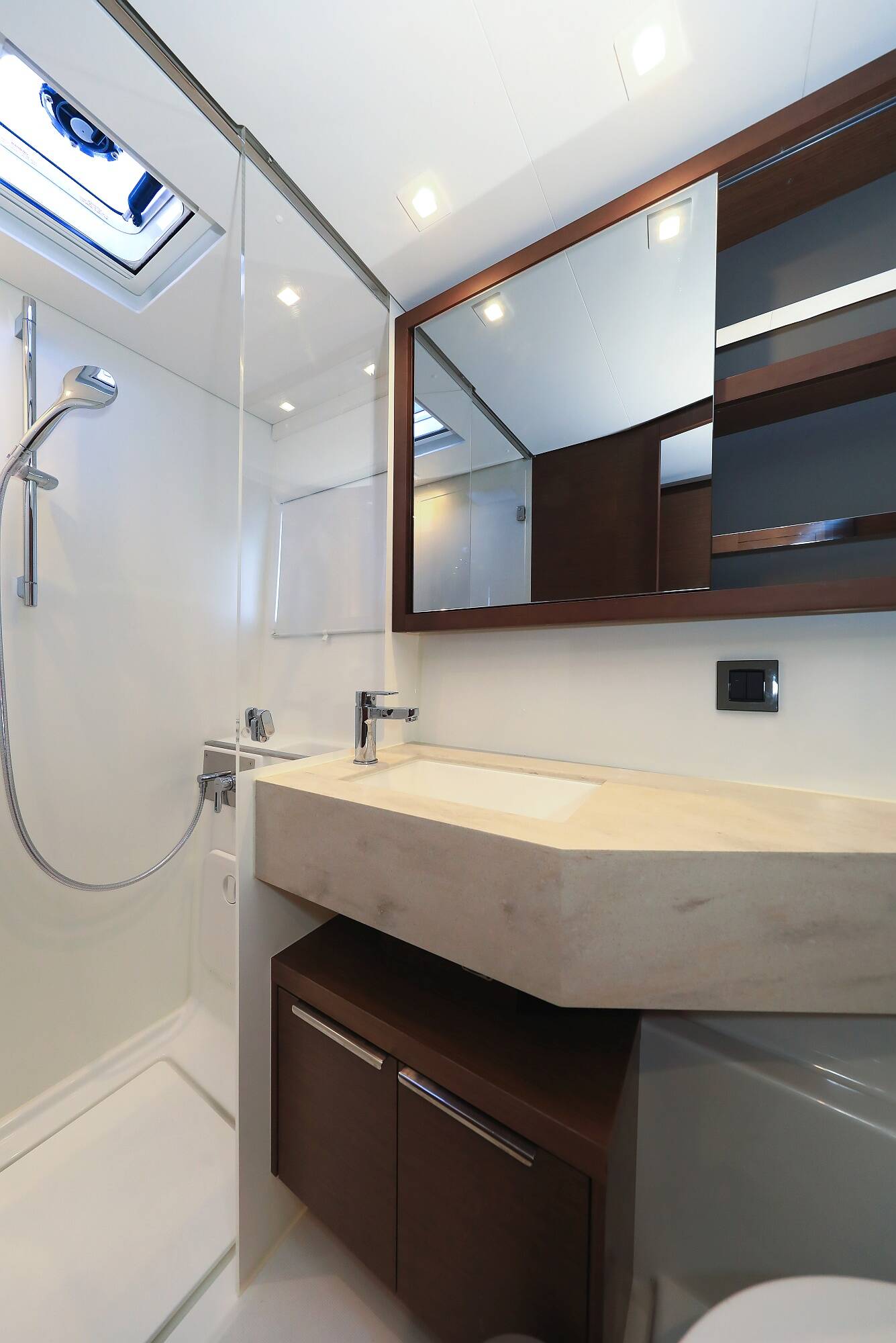 Lagoon 46 Midlife Crisis