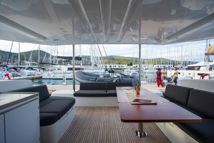Lagoon 50 Sail La Vie