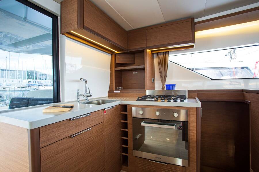Lagoon 50 Sail La Vie