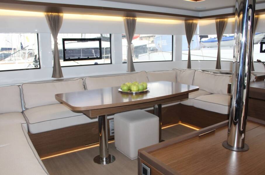 Lagoon 50 Aqua Star