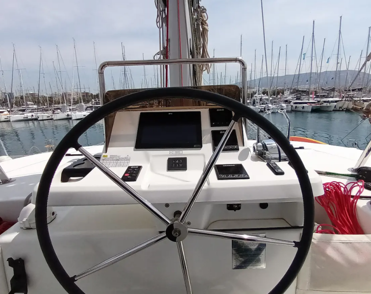 Lagoon 50 Icarus