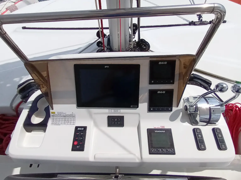Lagoon 50 Icarus
