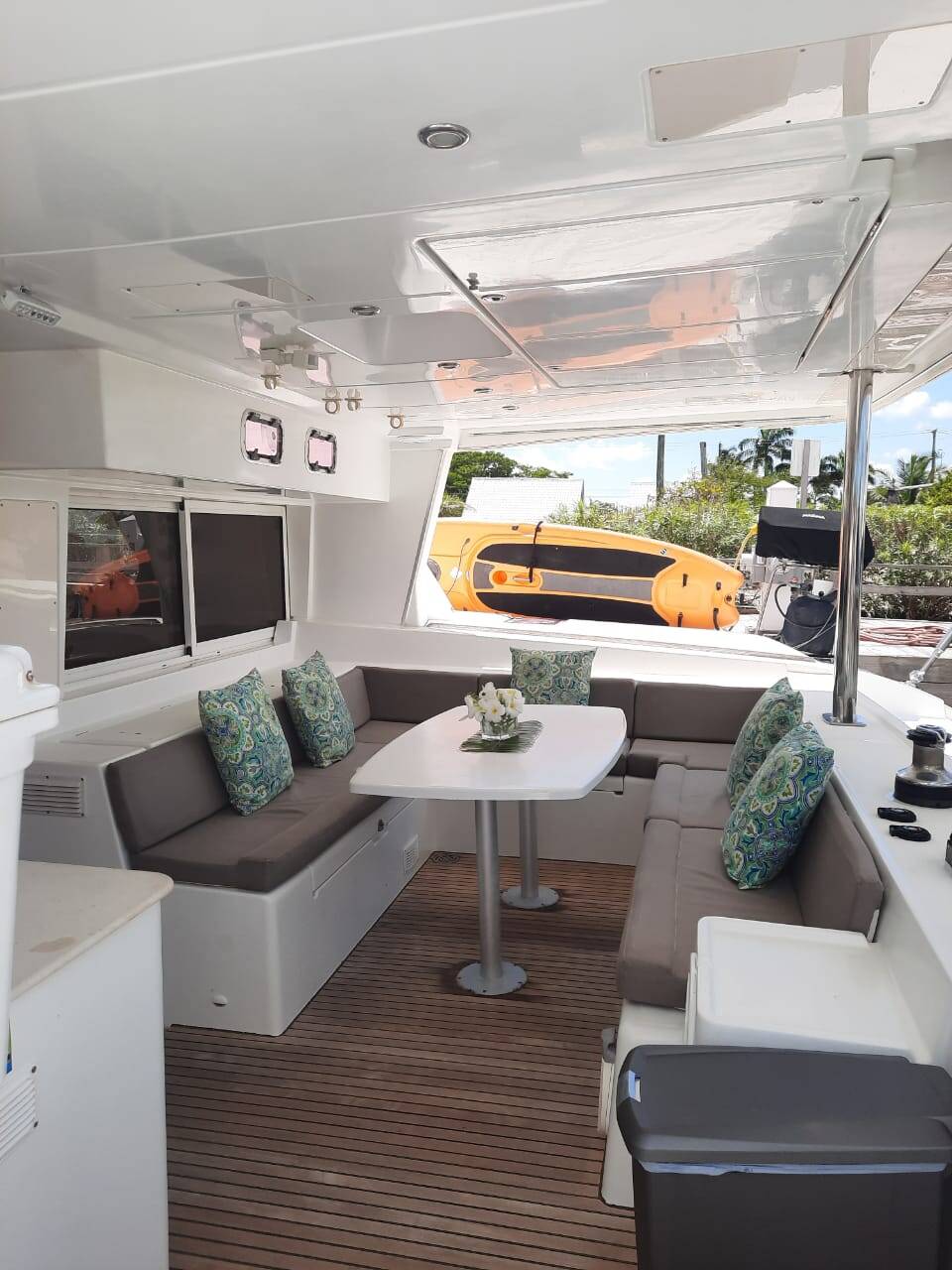 Lagoon 500 Sand Star