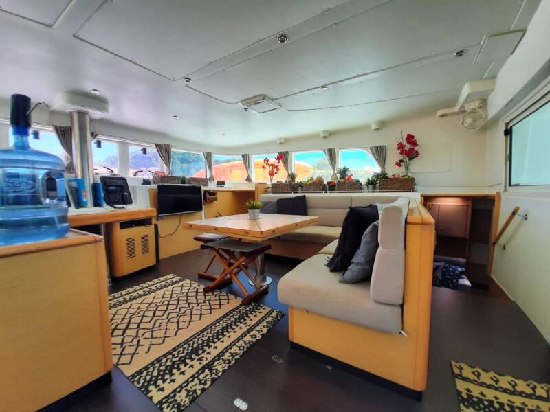 Lagoon 500 Sand Star