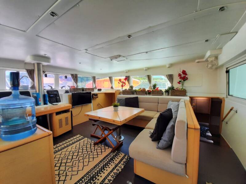 Lagoon 500 Sand Star