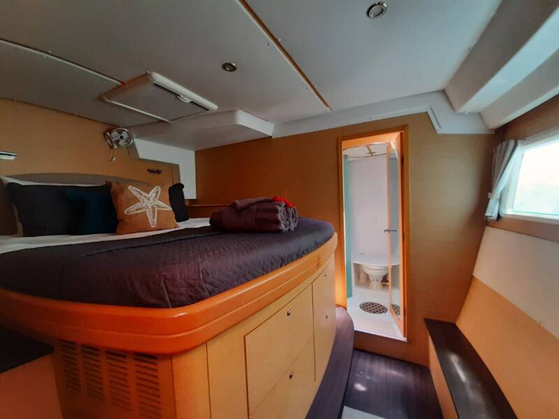 Lagoon 500 Sand Star