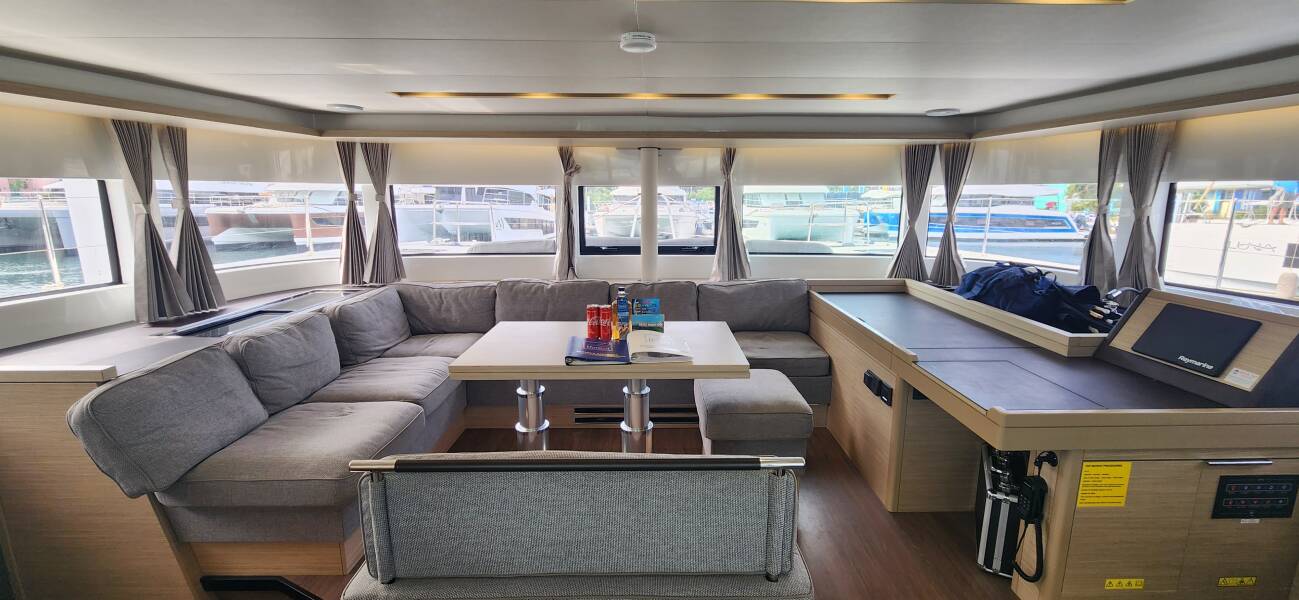 Lagoon 51 OW Moondance