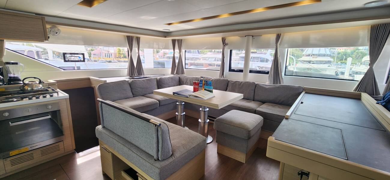 Lagoon 51 OW Moondance