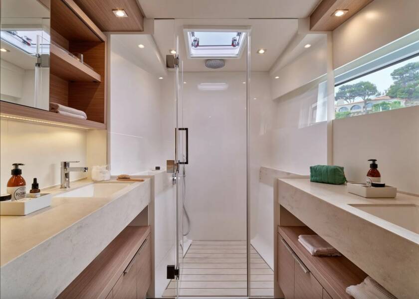 Lagoon 51 OW Unconditional Love