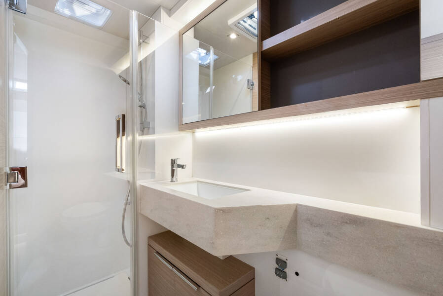 Lagoon 51 Slinky Malinki