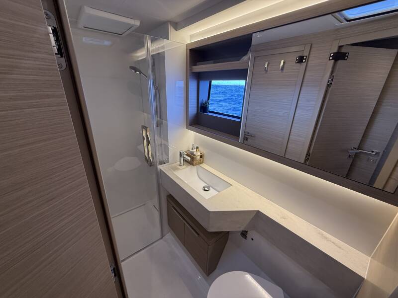 Lagoon 51 Athena Blu