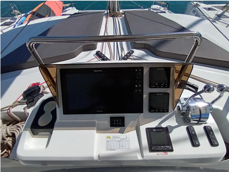 Lagoon 51 Errant Vagabond