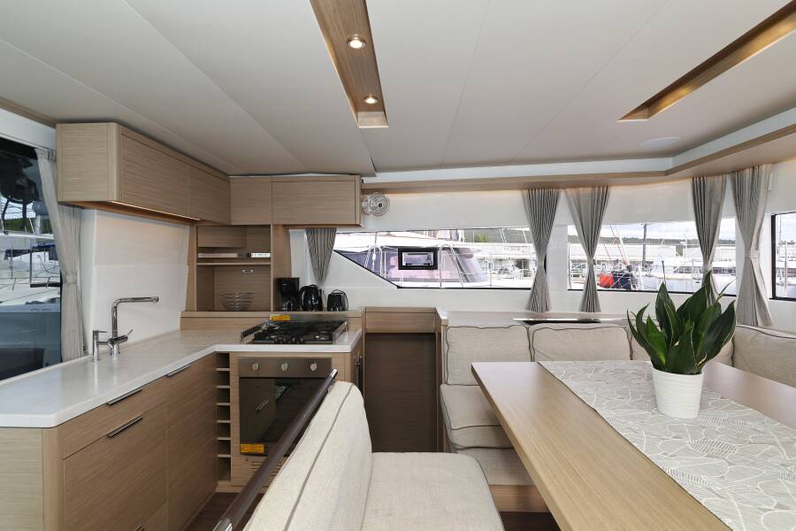 Lagoon 51 Zarathustra