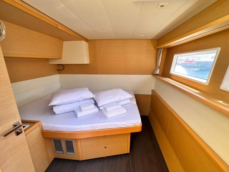 Lagoon 52 F Madonna of Adriatic