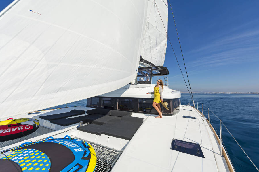 Lagoon 52 Summer Star