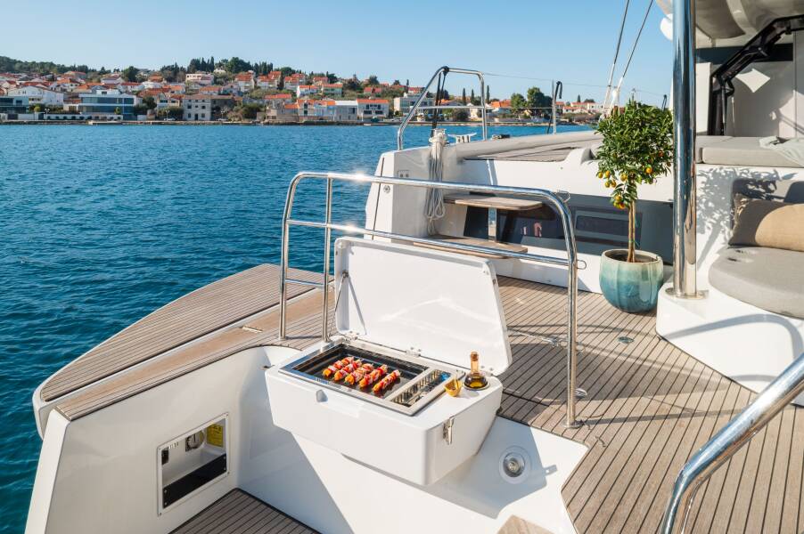 Lagoon 60 Diamond Diva