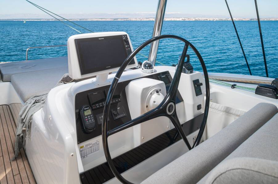 Lagoon 60 Diamond Diva