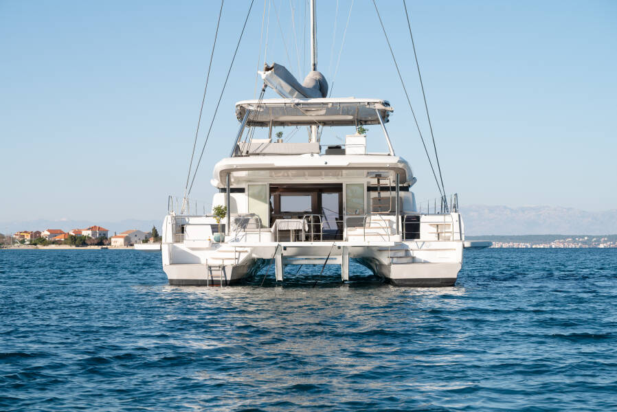 Lagoon 60 Diamond Diva
