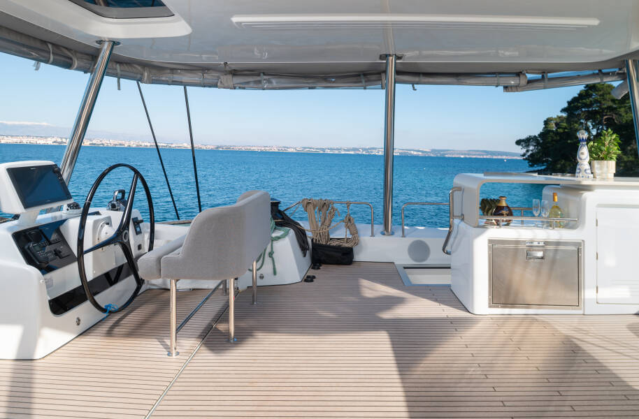 Lagoon 60 Diamond Diva
