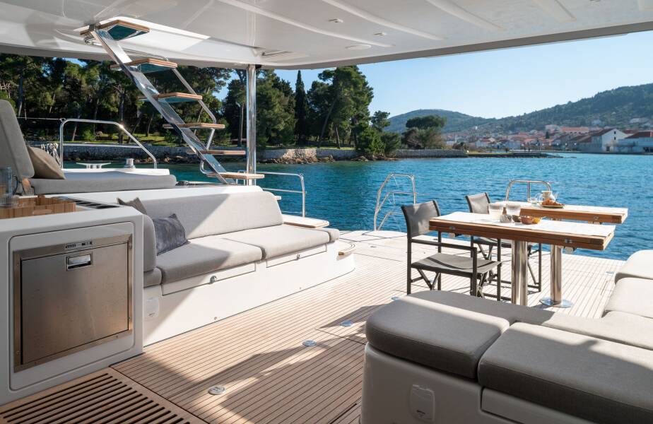 Lagoon 60 Diamond Diva