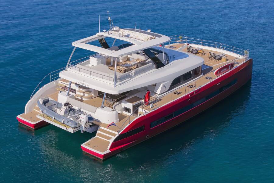 Lagoon Sixty 7 Mastermind