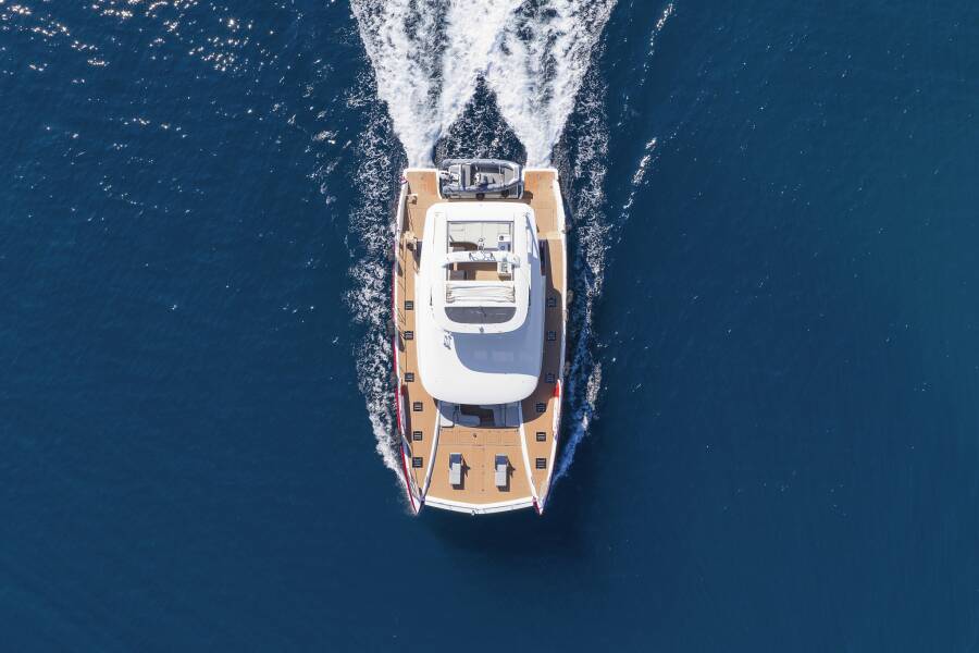 Lagoon Sixty 7 Mastermind