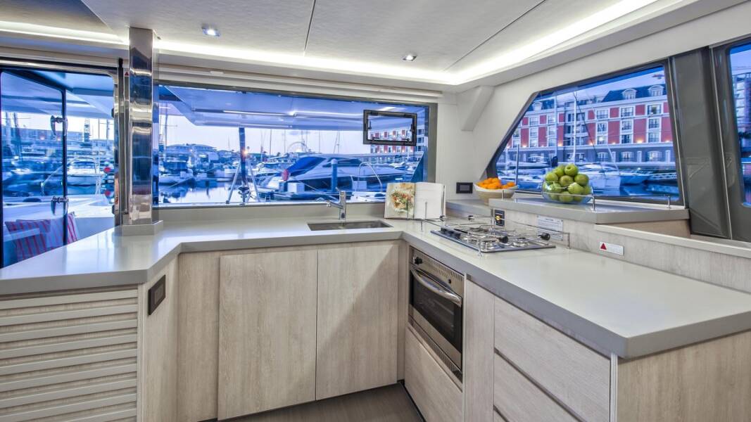 Leopard 45 Nice Aft Too