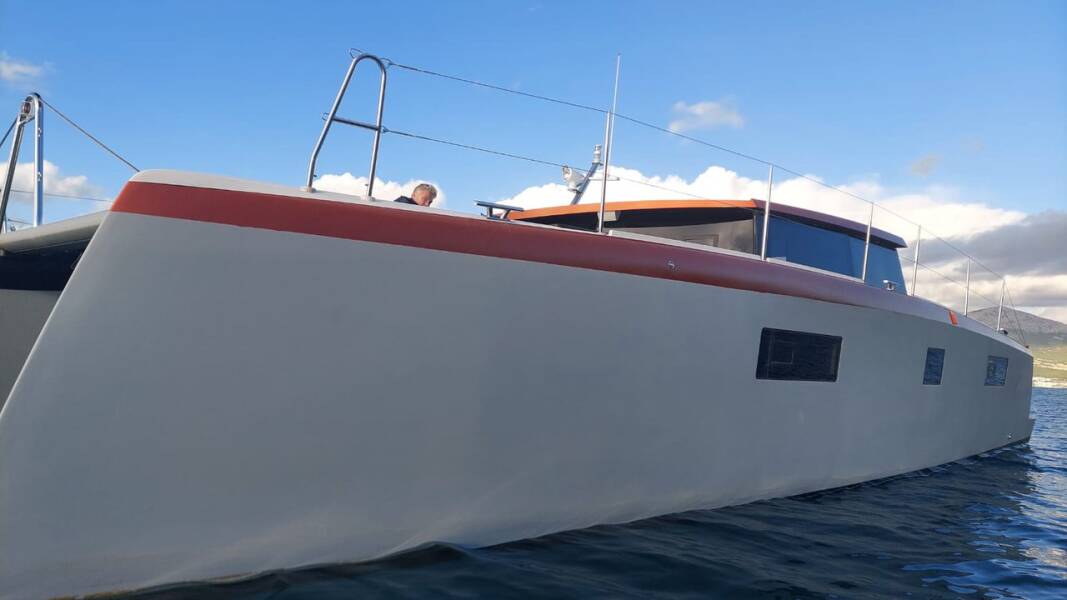 Luna 47 Power Orange