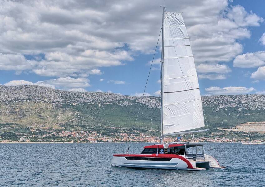Luna 49 Katamaran