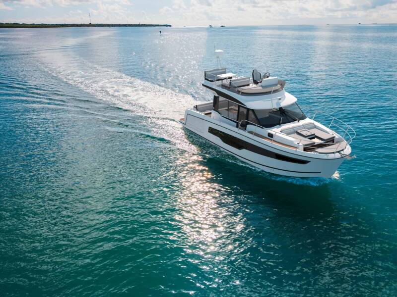 Merry Fisher 1095 NN