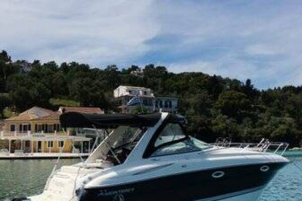 Monterey 295 Sport Yacht Kingfisher