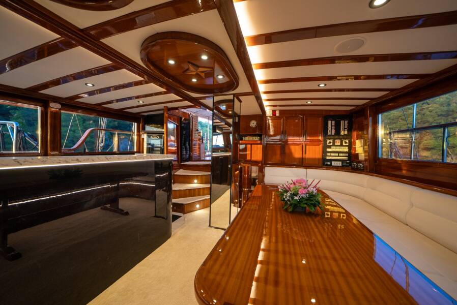 M/S Allure Allure
