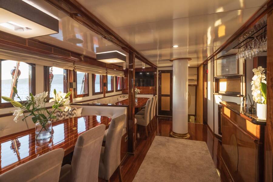 M/S Romanca Romanca