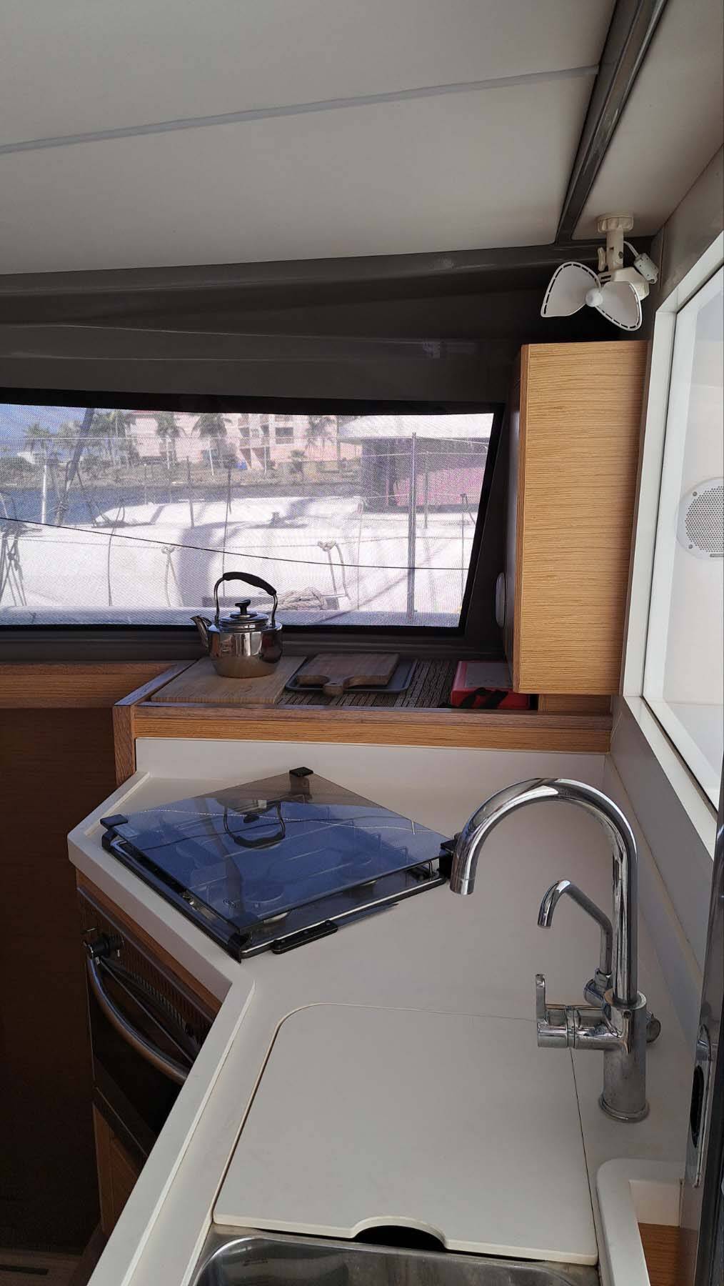 Nautitech 40 open NEW Helios