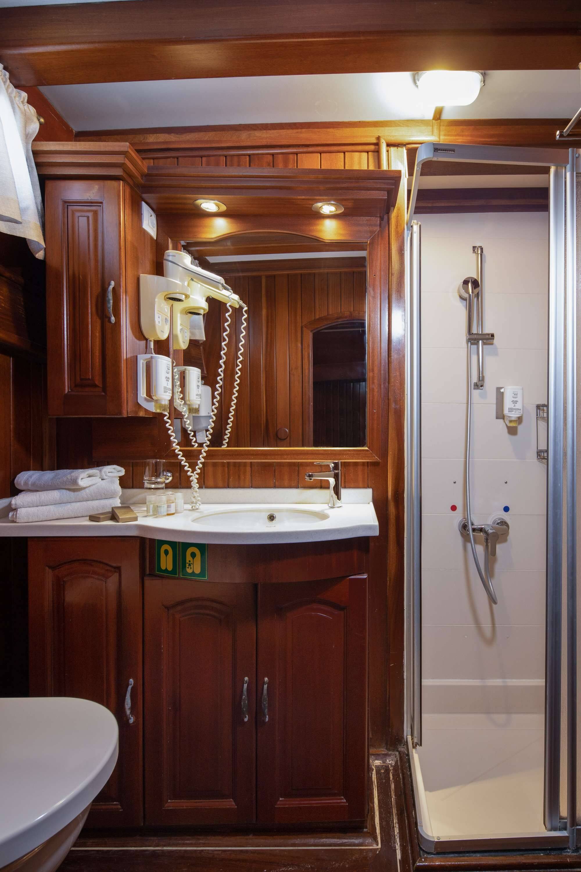 Nostra Vita Nostra Vita