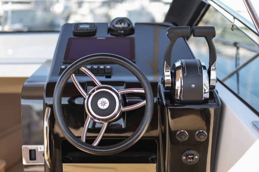 Nuva M9 Cabin Babac